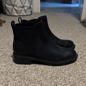 Brand new Steve Madden Black Ankle Boots